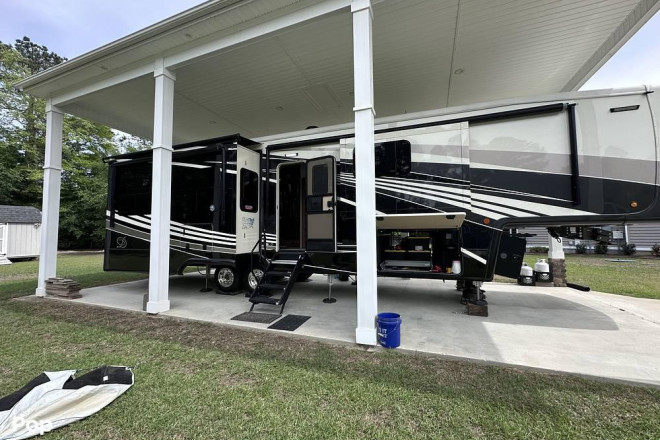 2021 Mobile Suites 39DBRS3