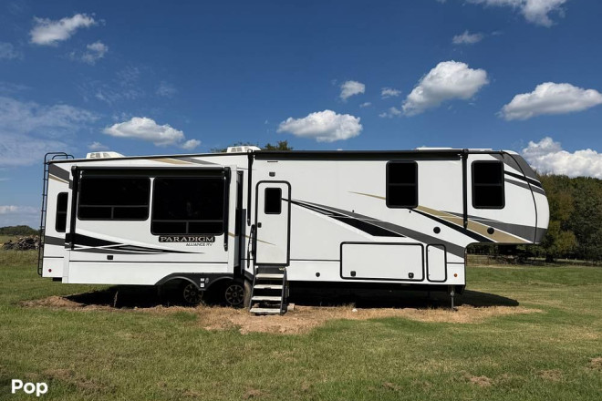 2021 Paradigm 340RL