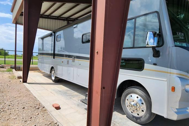 2021 Adventurer 35F