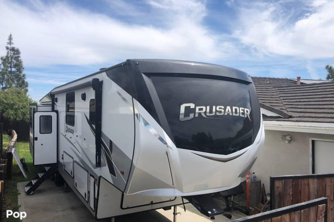 2021 Crusader 382MBH