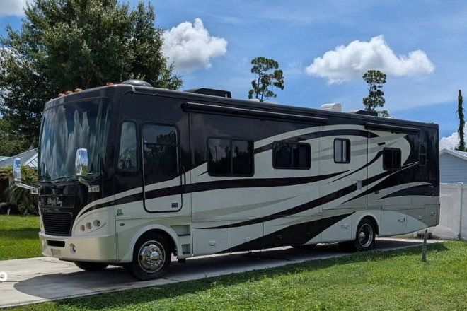 2009 Allegro Bay 37QSB