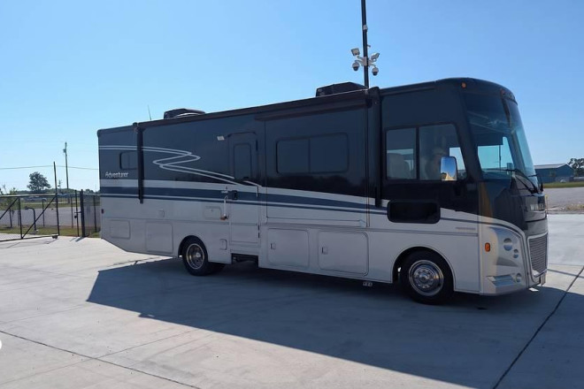 2022 Adventurer 30T
