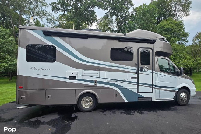 2019 Wayfarer 25QW