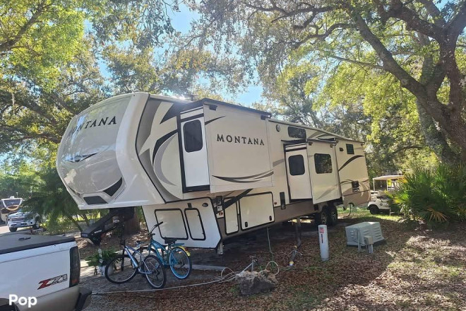 2019 Montana 3950BR