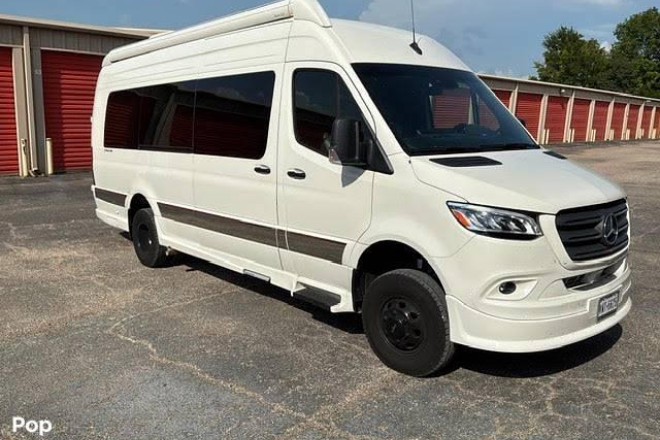 2025 Grech Rv Strada-Ion Tour