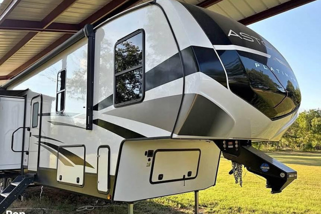 2025 Astoria Platinum 3603LFP