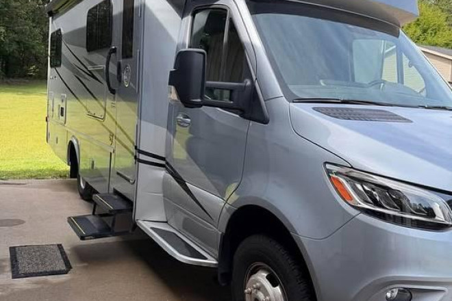 2023 Wayfarer 25TW