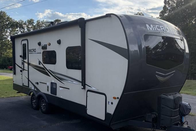 2022 Flagstaff Micro Lite 25 FBLS