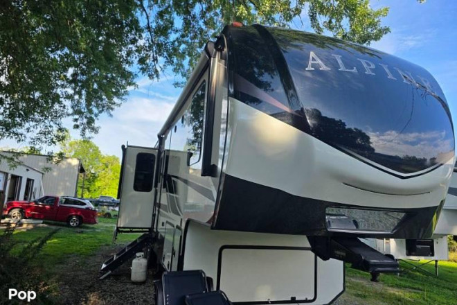 2021 Alpine 3220RL