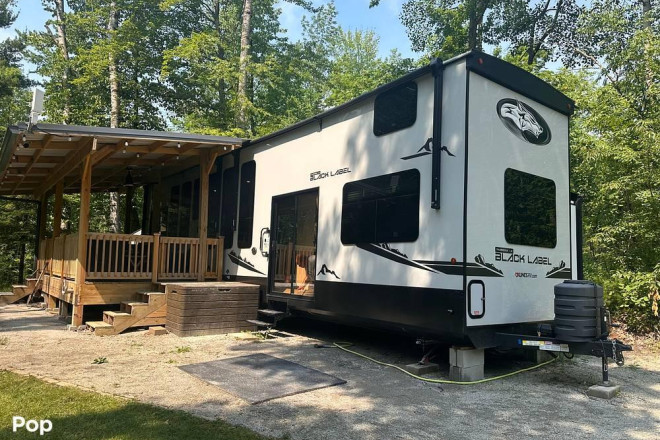 2024 Cherokee Timberwolf Black Label 39ALBL