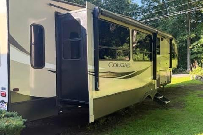 2019 Cougar 368MBI