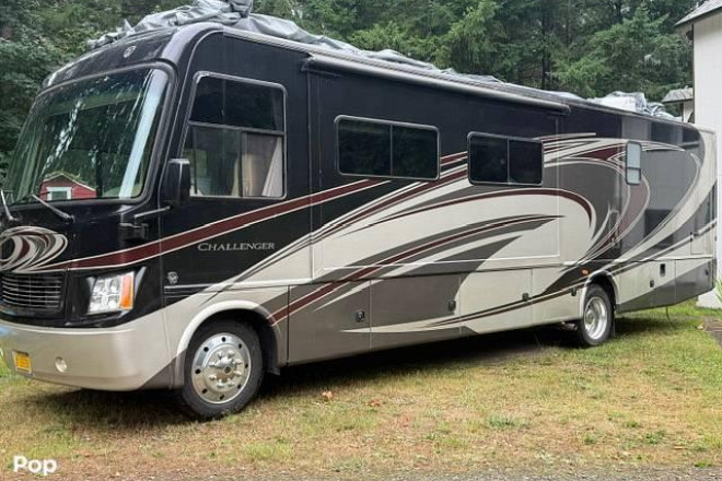 2013 Challenger 37DT