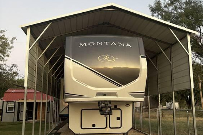 2024 Montana 3901RK