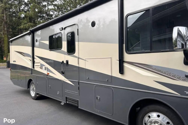2021 Vista 35U