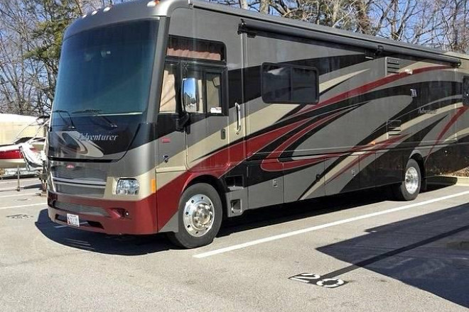 2013 Adventurer 37F