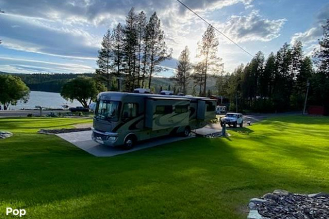 2011 Bounder Classic 34B