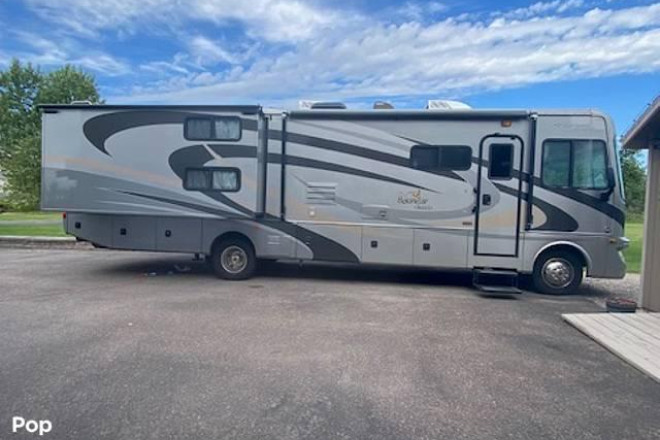 2011 Bounder Classic 34B