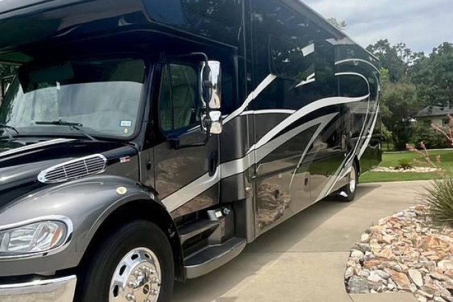 2019 Seneca 37TS