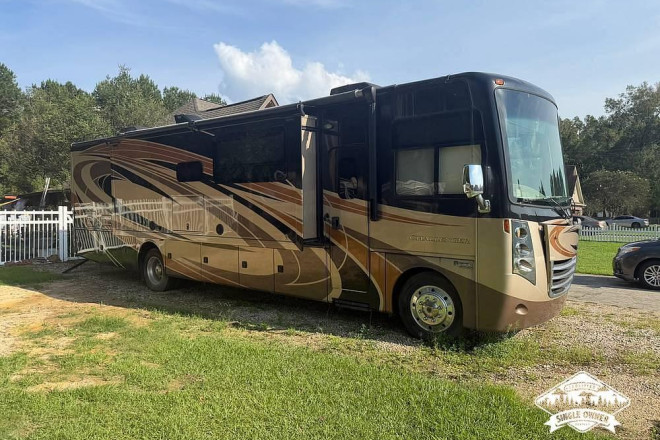 2017 Challenger 37YT