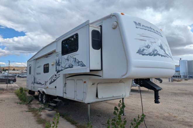 2005 Montana 3685FL