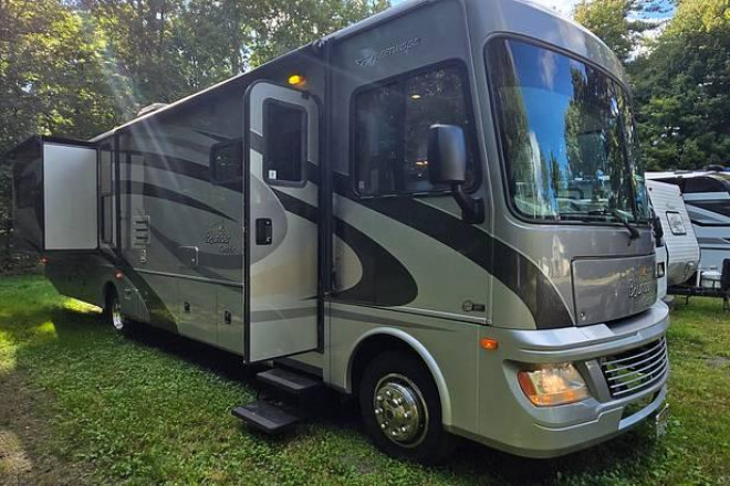 2011 Bounder Classic 36R