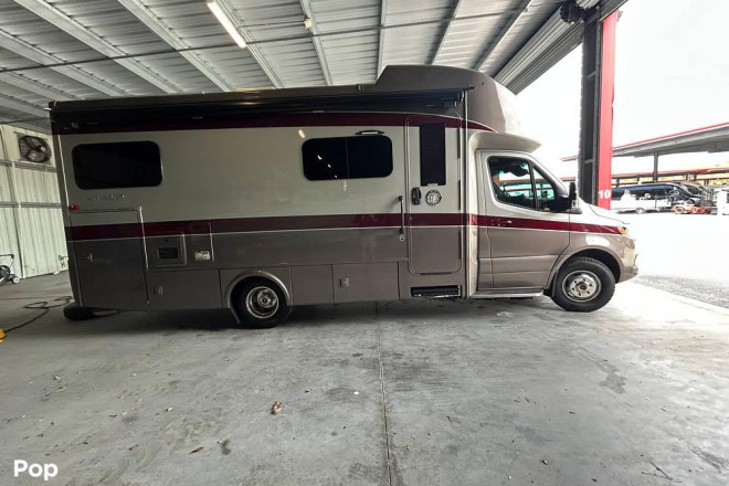 2021 Wayfarer 25 LW