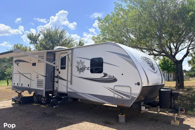 2018 Light 275RLS