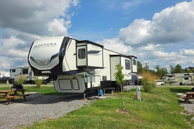 2022 Montana High Country 373RD