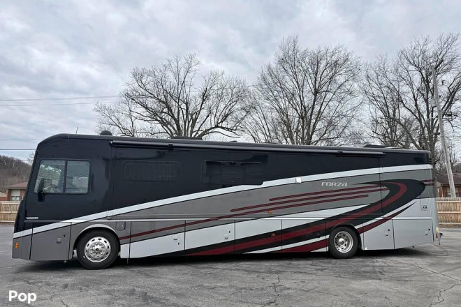 2019 Forza 38f