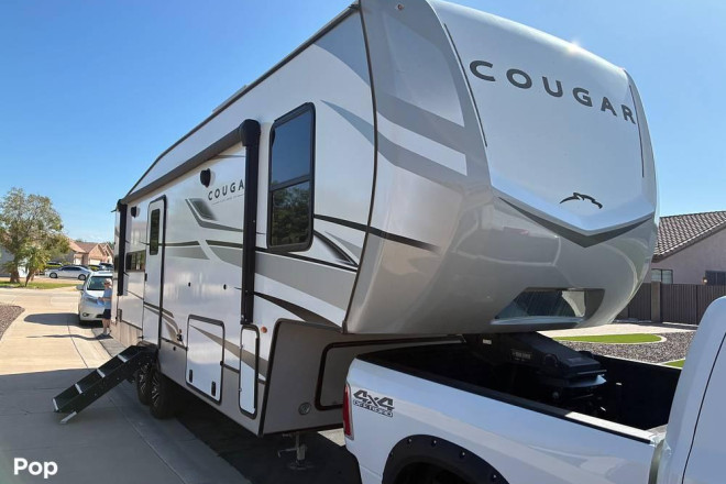 2024 Cougar 260MLE