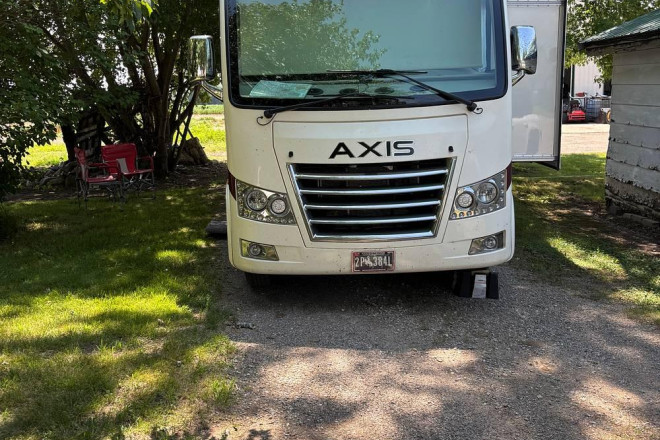 2021 Axis 25.6