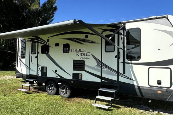 2017 Timber Ridge 25RDS