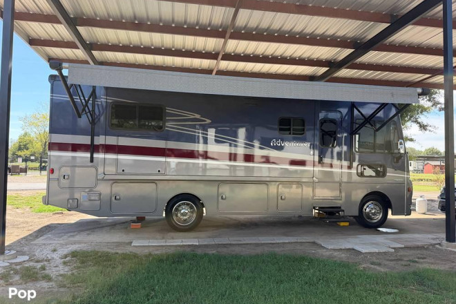 2022 Adventurer 27N