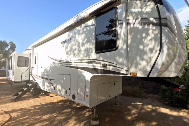 2021 Eagle 355MBQS
