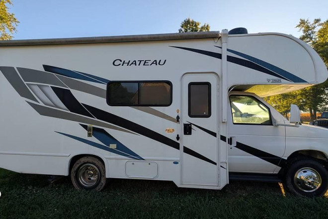 2025 Chateau 22B