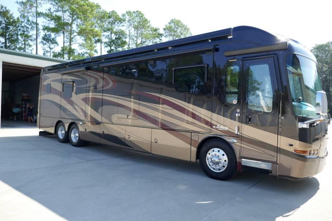 2015 Anthem 42RBQ