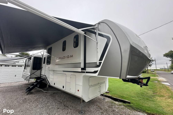 2025 Paradigm 382RK