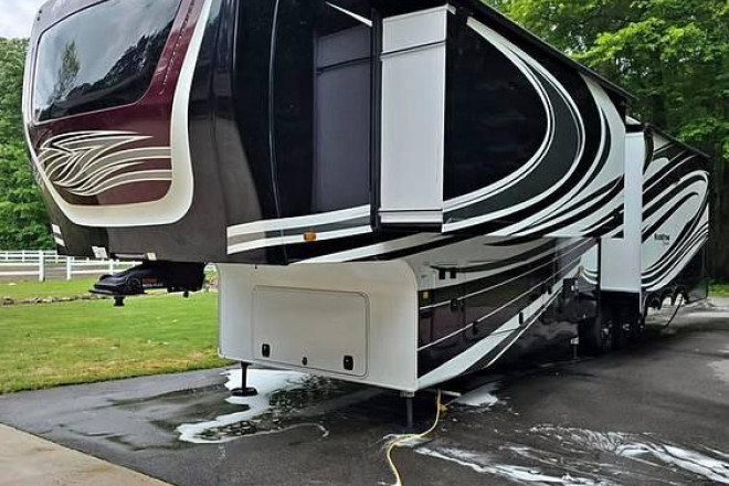 2023 Riverstone Signature 41RL