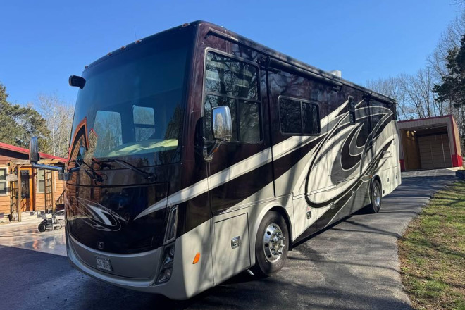 2019 Allegro Breeze 33BR