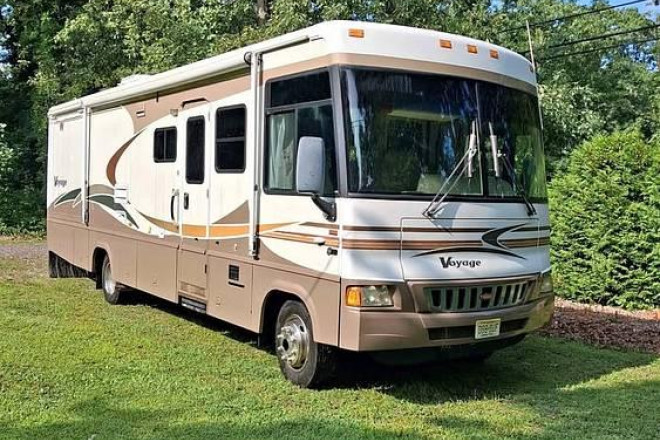 2006 Voyage 33V