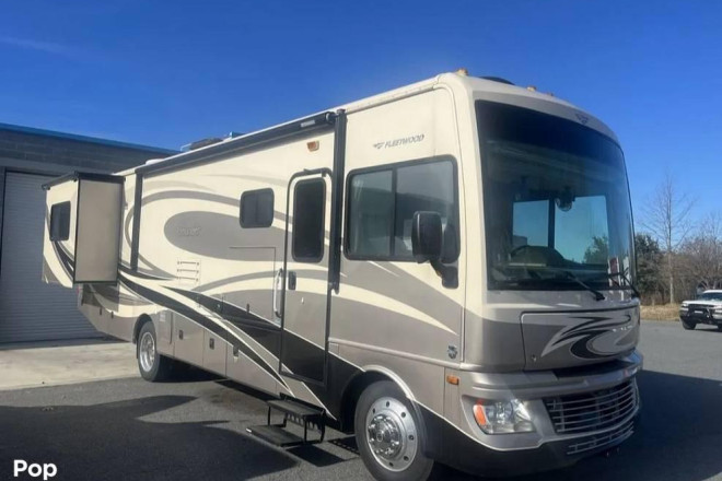 2012 Bounder 33C