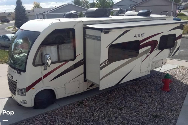 2021 Axis 25.6