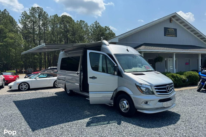 2019 Interstate Grand Tour EXT