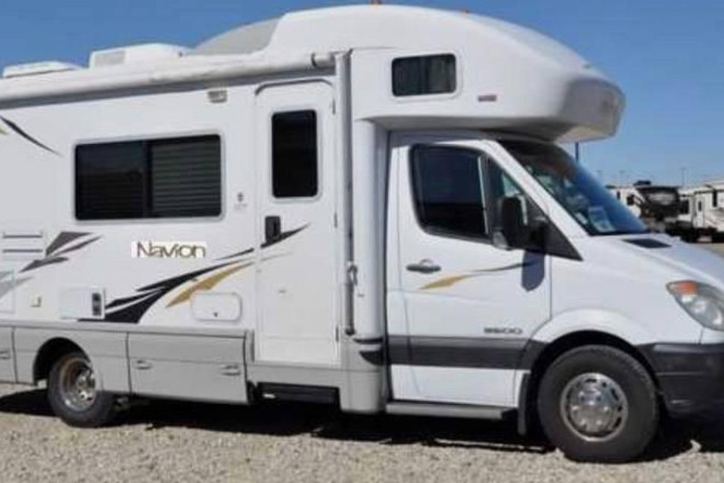 2008 Itasca Navion 24H