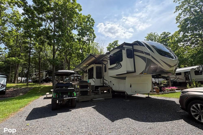 2019 Solitude M-380FL