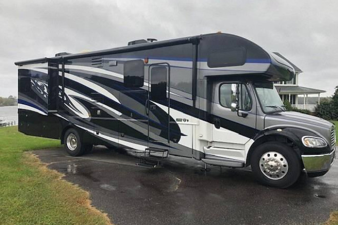2018 Seneca 37HJ