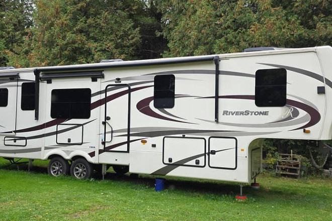 2021 Riverstone 37MRE