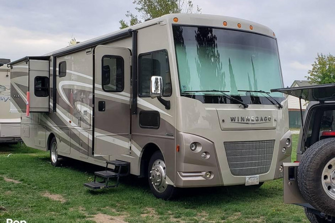 2018 Vista LX 35F