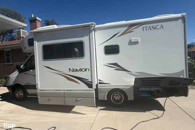 2008 Navion 24H