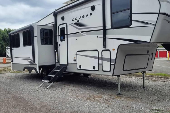 2023 Cougar 29RLI